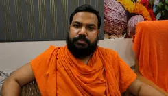 राम जन्मभूमि दान विवाद: एसआईटी रिपोर्ट के बाद 8 नामजद आरोपियों पर एफआईआर, देवेशाचार महाराज ने की सराहना