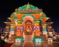 How Does the Ram Temple 'dhwaj' Represent Sacrifice and Dedication?