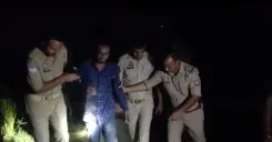 क्या रामपुर में मुठभेड़ में रेप का आरोपी तांत्रिक घायल हुआ?