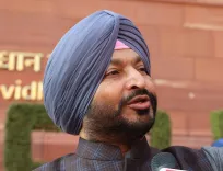 रवनीत सिंह बिट्टू ने पंजाब में 'जंगल राज' पर गंभीर आरोप लगाया, एसडीएम पर 'आप' को फायदा पहुंचाने का दबाव