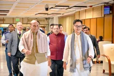 Rijiju Wishes Defence Minister Rajnath Singh on Birthday