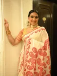 What is Rituparna Sengupta's favorite food during Durga Puja?