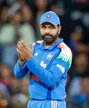 वनडे में 100 कैच लेने वाले सातवें भारतीय बने रोहित शर्मा, सूची में इन खिलाड़ियों का नाम 