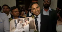 रोम में PM मोदी से मिले भारतीय प्रवासी, भावुक होकर बोले — 'देश को हमेशा ऐसे प्रधानमंत्री मिलें'