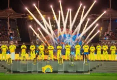 रोर 2026: धोनी ने सैमसन, दुबे और म्हात्रे को दिया सम्मान, पुराने सितारों के संग मौजूदा खिलाड़ी