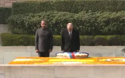 Did Russian President Vladimir Putin Honor Mahatma Gandhi at Rajghat?