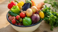 कच्ची सब्जियों का सेवन: क्या हैं उचित तरीके और सावधानियाँ?