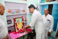 Sachin Pilot Visits Bereaved Families in Tonk
