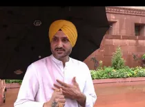 हरभजन सिंह का विपक्ष पर निशाना: 'सदन के बाहर बैठकर तमाशा करने का कोई मतलब नहीं'
