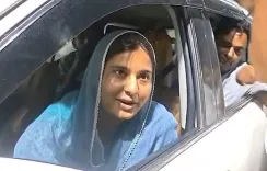 सहारनपुर कलेक्ट्रेट मस्जिद ध्वस्त: जिला अदालत के आदेश पर बुलडोजर, सांसद इकरा हसन को रोका गया
