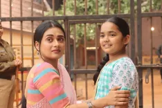 How Does Sanchi Bhoyar Relate 'Binddii' to Lord Krishna's Journey?