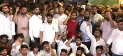 दिल्ली: यूथ कांग्रेस कार्यकर्ता हिरासत में, संसद मार्ग थाने पर रातभर प्रदर्शन; ट्रैफिक एडवाइजरी जारी