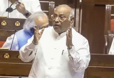 नीट विवाद: खड़गे की माँग — संसद में हो विस्तृत चर्चा, अमित शाह दें जवाब