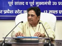 मायावती की केंद्र-राज्य सरकारों को दो-टूक: संविधान और धर्मनिरपेक्षता से समझौता देशहित में नहीं, पश्चिम बंगाल हिंसा पर सख्ती जरूरी