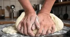 सर्दियों में आटे में मिलाएं पांच पोषण भरी चीजें, स्वाद और सेहत दोनों के मिलेंगे फायदे  