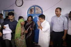 सूरत बाढ़ राहत: हर्ष संघवी ने 2,000 परिवारों को ₹6,800 प्रति परिवार सहायता वितरित की