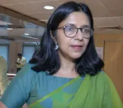 स्वाति मालीवाल का केजरीवाल पर तीखा हमला, 'सत्याग्रह' शब्द के इस्तेमाल पर उठाए गंभीर सवाल