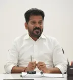 सऊदी बस हादसे को लेकर तेलंगाना सरकार ने की बैठक, हैदराबाद और नई दिल्ली में स्थापित होगी हेल्पलाइन