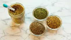 गर्मियों में शरीर को ठंडक देने वाले 5 मसाले: सौंफ, पुदीना, धनिया और अमचूर के फायदे