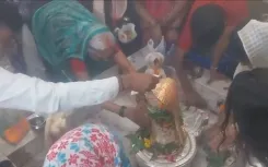 सावन के दूसरे सोमवार पर दिल्ली-जयपुर के शिवालयों में उमड़ा आस्था का सैलाब, जलाभिषेक के लिए भक्तों की लंबी कतारें