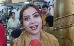 महाकाल के दर पर रीमा मुखर्जी: सावन के पहले सोमवार भस्म आरती में हुईं शामिल, बोलीं — 'बाबा के दर्शन शब्दों में बयां नहीं'