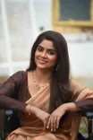 Is Sayantani Ghosh filming 'Jagadhatri' with a fractured foot?