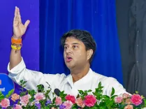 Scindia inaugurates ₹5 crore health, power projects in Pichhore