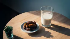 क्या दूध में खजूर डालकर पीना सेहत के लिए वरदान है?