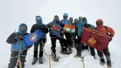 सेना के पर्वतारोहियों ने की पैंगोंग त्सो की सबसे ऊंची चोटियों पर चढ़ाई
