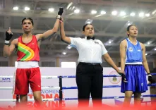 Can World Champion Minakshi, Nikhat Zareen, and Hitesh Reach the Semis of National Boxing?