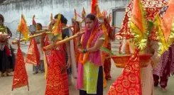 शाहजहांपुर कारागार में बंदियों ने निकाली कांवड़ यात्रा, ब्रिटिश महिला भी हुई शामिल