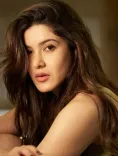शनाया ने शेयर किया बीटीएस वीडियो, विक्रांत संग दिखाई ‘आंखों की गुस्ताखियां’ की झलक 