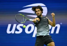 Alcaraz beats Cerundolo 6-3, 6-3 at Shanghai Masters, extends win streak to 7