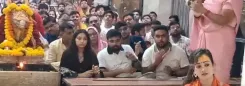 क्या शरद पूर्णिमा पर हर्षा रिछारिया, छत्तीसगढ़ के शिक्षा मंत्री और निर्भय वाधवा ने महाकाल के दर्शन किए?