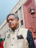 शशि थरूर का वंदे मातरम संशोधन पर सवाल: '12 मिनट खड़े रहना व्यावहारिक है?'