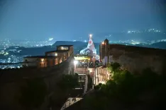 Shekhawat offers prayers at Mehrangarh's Chamunda temple on Navratri