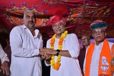 Shekhawat rallies for BJP in Jodhpur's Luni ahead of local polls