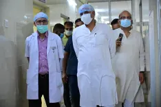 Shekhawat visits injured firefighters at Jodhpur hospital