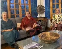 आशा पारेख, वहीदा रहमान और हेलेन की पहाड़ों पर दोस्ती की झलक, इंस्टाग्राम पर वायरल तस्वीर