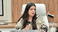 श्रमिक दिवस पर गौतमबुद्धनगर में मेगा कैंप: जिलाधिकारी ने अधिकारियों को दिए कड़े निर्देश