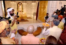क्या प्रधानमंत्री रामगुलाम ने श्रीरामलला के दरबार में मत्था टेका और मंदिर निर्माण का अवलोकन किया?