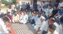 क्या एसआई राजेंद्र सैनी की मौत के बाद परिजनों का धरना उचित है?