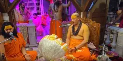 सावन में हरिद्वार: स्वामी कैलाशानंद गिरि का विशेष रुद्राभिषेक, दक्षिण काली मंदिर में उमड़े श्रद्धालु