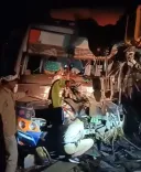 क्या सीकर के फतेहपुर में स्लीपर बस और ट्रक की टक्कर में चार लोगों की मौत हुई?