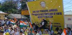 क्या सिक्किम में ड्राइवर्स काउंसिल ने एनएच-10 की मरम्मत में देरी पर चिंता जताई?
