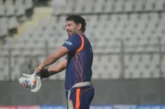 आईपीएल में एक से ज्यादा हैट्रिक लेने वाले तीन गेंदबाज, युवराज भी हैं शामिल