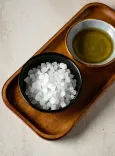 क्या कपूर सिर्फ पूजा की सामग्री है या सेहत का खजाना?