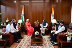 Sitharaman meets Bihar Chamber of Commerce delegation