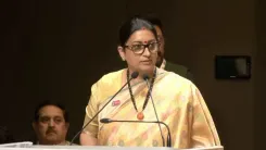 Smriti Irani Bets on Traders to Drive India's $2.3 Trillion Retail Future