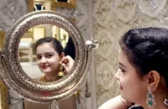 सोना-चांदी के दाम में मामूली गिरावट, लगातार तीसरे दिन कम हुई कीमतें